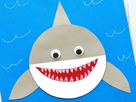 怎么简单做鲨鱼拼贴画的手工制作教程