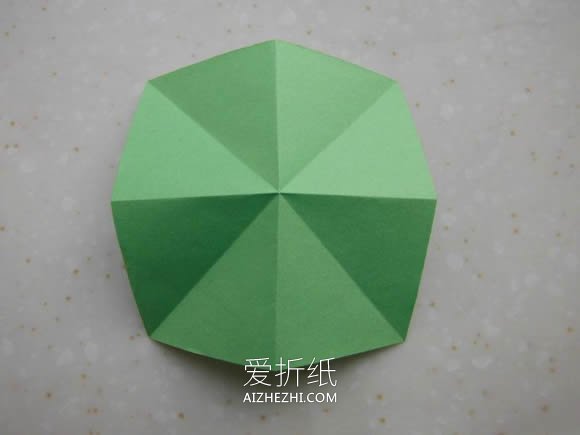 儿童怎么简单折纸圣诞树的折法过程步骤- www.aizhezhi.com