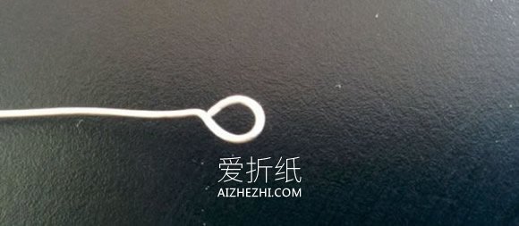 怎么用金属丝做情人节心动项链坠的制作方法- www.aizhezhi.com