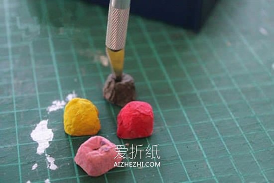 怎么做鸡蛋托直升飞机的简易手工制作教程- www.aizhezhi.com