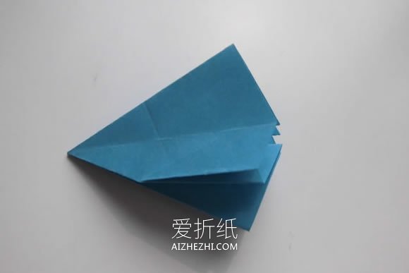 手工折纸华丽圣诞树怎么折的过程步骤- www.aizhezhi.com