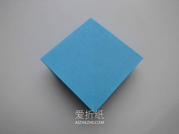 手工折纸华丽圣诞树怎么折的过程步骤- www.aizhezhi.com