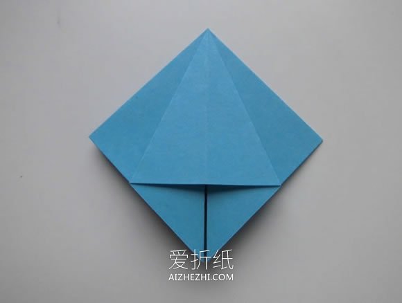 手工折纸华丽圣诞树怎么折的过程步骤- www.aizhezhi.com