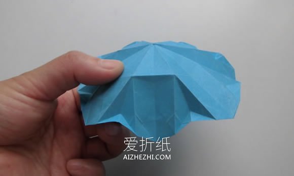 手工折纸华丽圣诞树怎么折的过程步骤- www.aizhezhi.com