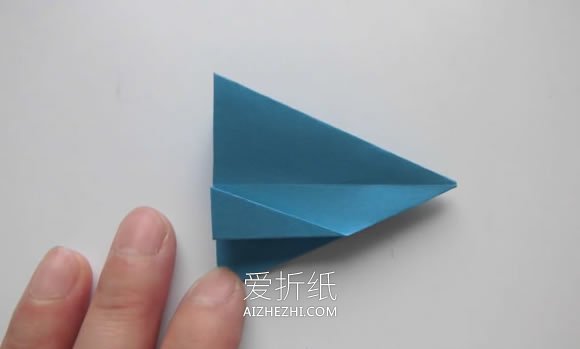 手工折纸华丽圣诞树怎么折的过程步骤- www.aizhezhi.com