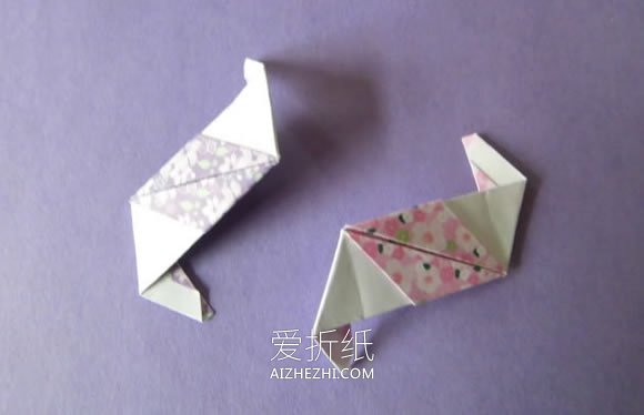 怎么折纸双色纸球的折法步骤图解- www.aizhezhi.com