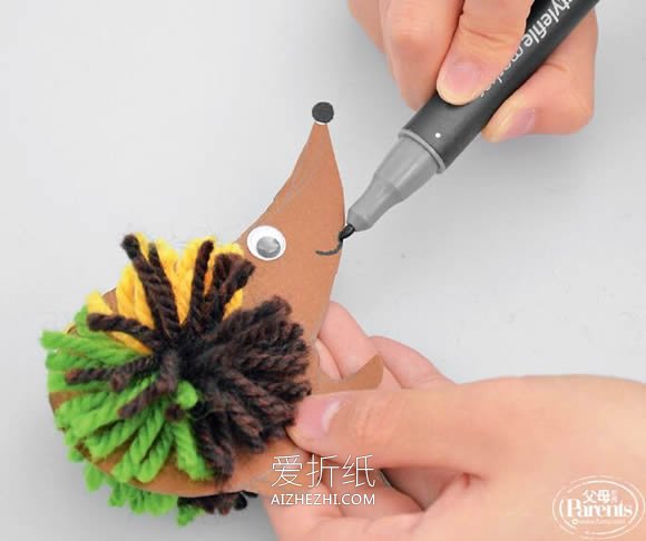 幼儿园怎么简单做毛线刺猬的制作方法- www.aizhezhi.com