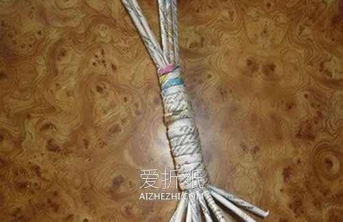 怎么用旧报纸做梦幻大树的制作方法教程- www.aizhezhi.com