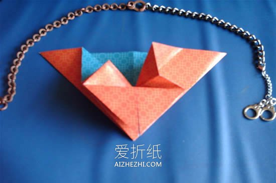 怎么折纸带翅膀心的折叠方法步骤图- www.aizhezhi.com