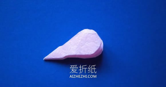 怎么用手揉纸折风信子的折法步骤图解- www.aizhezhi.com