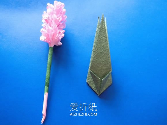 怎么用手揉纸折风信子的折法步骤图解- www.aizhezhi.com