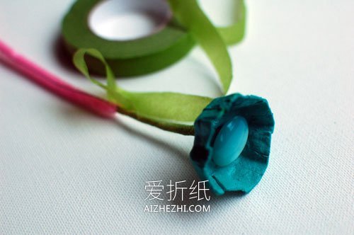 怎么做鸡蛋托花的手工制作方法简单漂亮- www.aizhezhi.com