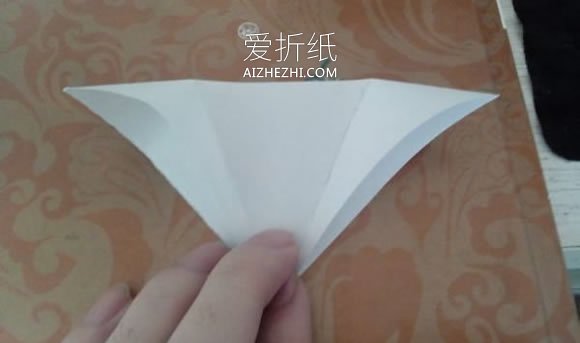 手工简单纸元宝怎么折叠的步骤图解- www.aizhezhi.com