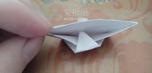 手工简单纸元宝怎么折叠的步骤图解- www.aizhezhi.com