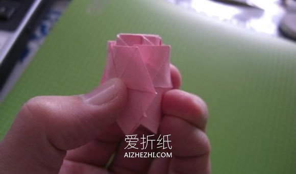 怎么折纸福山玫瑰花的折法详细过程图解- www.aizhezhi.com