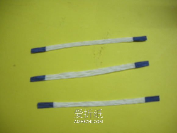 怎么做皱纹纸龙胆花的手工制作方法图解- www.aizhezhi.com