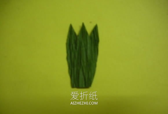 怎么做皱纹纸龙胆花的手工制作方法图解- www.aizhezhi.com