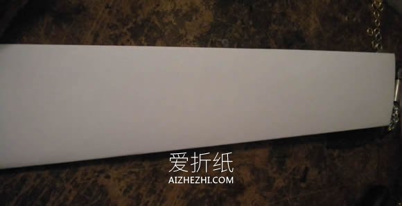 怎么卷纸制作带花杆玫瑰花的折叠方法图解- www.aizhezhi.com