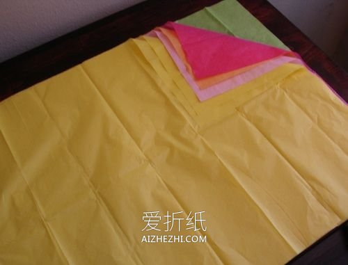 怎么用薄纸做漂亮纸花的手工制作方法步骤- www.aizhezhi.com