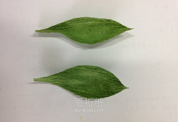 怎么做皱纹纸斜纹鸢尾花的手工制作方法- www.aizhezhi.com