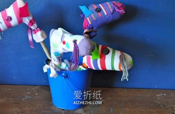 怎么做袜子小马布偶玩具的手工制作方法- www.aizhezhi.com