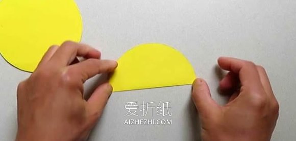 简单又漂亮纸花球怎么折的图解教程- www.aizhezhi.com