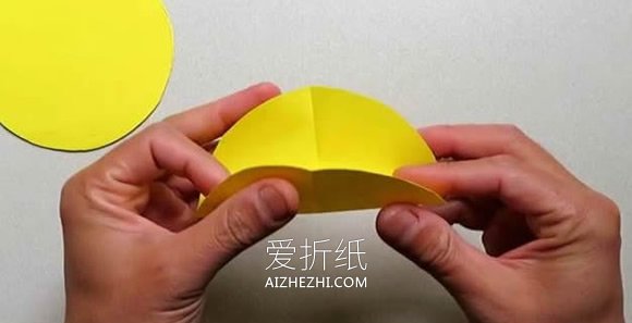 简单又漂亮纸花球怎么折的图解教程- www.aizhezhi.com