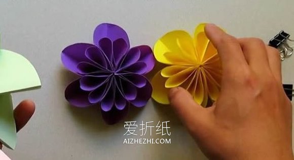 简单又漂亮纸花球怎么折的图解教程- www.aizhezhi.com