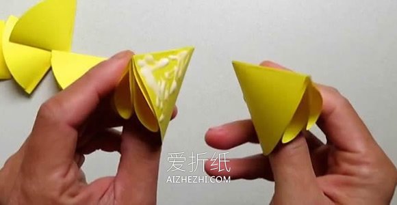 简单又漂亮纸花球怎么折的图解教程- www.aizhezhi.com