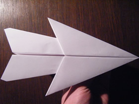 怎么折纸很酷双翼纸飞机的折法步骤图