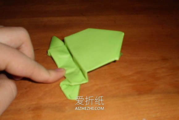 纸青蛙的最简单折法怎么折图解教程- www.aizhezhi.com