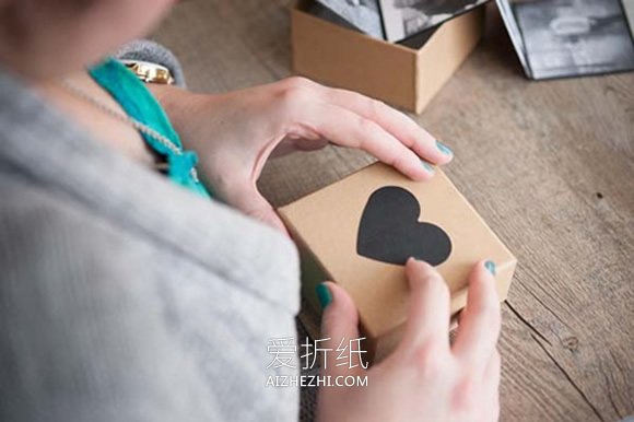怎么做复古风黑白照片情人节礼物制作方法- www.aizhezhi.com