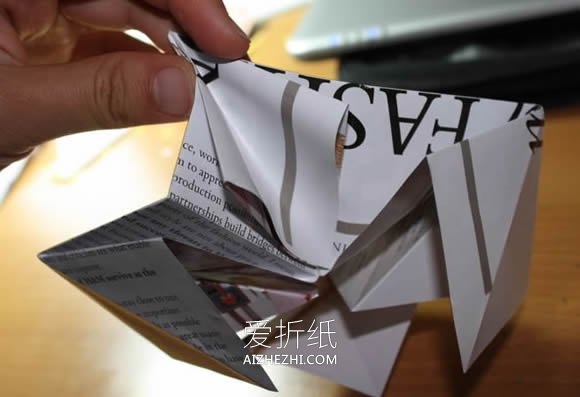 怎么简单折纸圣诞节装饰品的折法步骤图解- www.aizhezhi.com