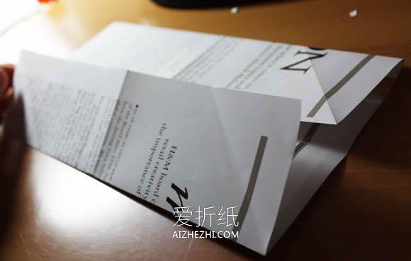 怎么简单折纸圣诞节装饰品的折法步骤图解- www.aizhezhi.com