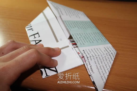 怎么简单折纸圣诞节装饰品的折法步骤图解- www.aizhezhi.com