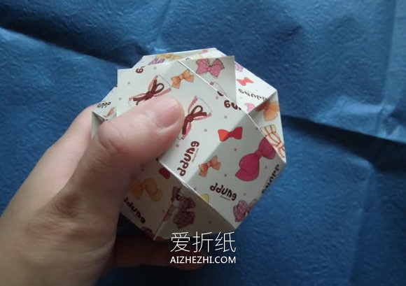 怎么折纸八面玲珑绣球礼品盒的折法详细图解- www.aizhezhi.com