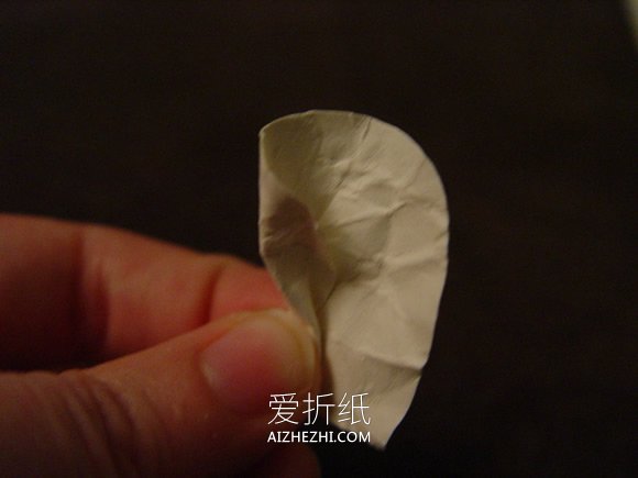 简单又逼真纸花怎么做的手工制作图解教程- www.aizhezhi.com