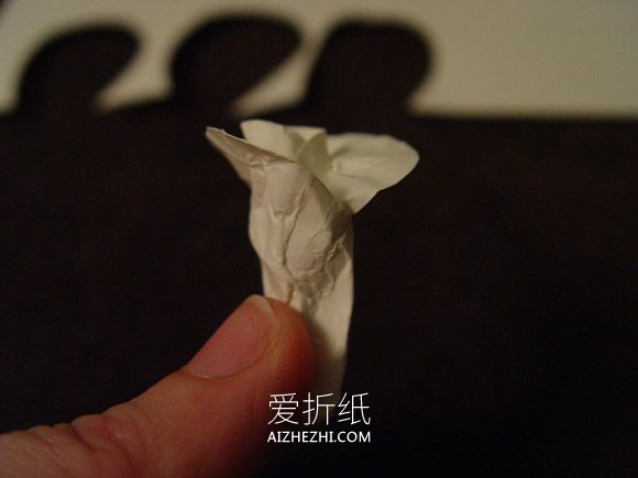 简单又逼真纸花怎么做的手工制作图解教程- www.aizhezhi.com