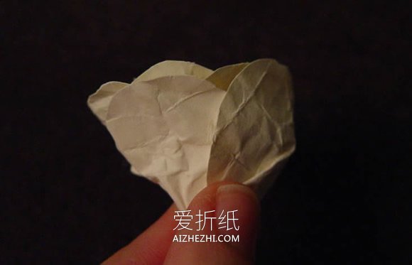 简单又逼真纸花怎么做的手工制作图解教程- www.aizhezhi.com