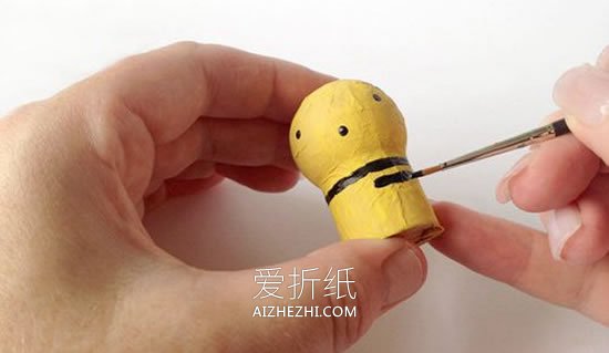 怎么用红酒瓶塞做迷你动物玩偶的制作方法- www.aizhezhi.com