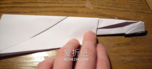 怎么折纸带稳定翼纸飞机的折法步骤图解- www.aizhezhi.com