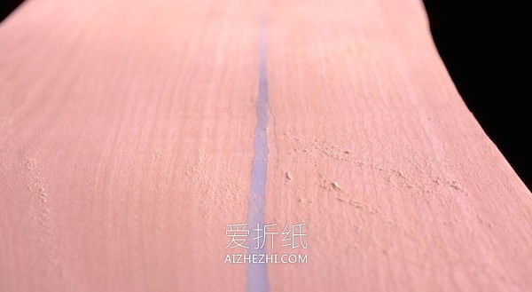 怎么用树脂改造裂开木板 制作夜光搁板置物架- www.aizhezhi.com