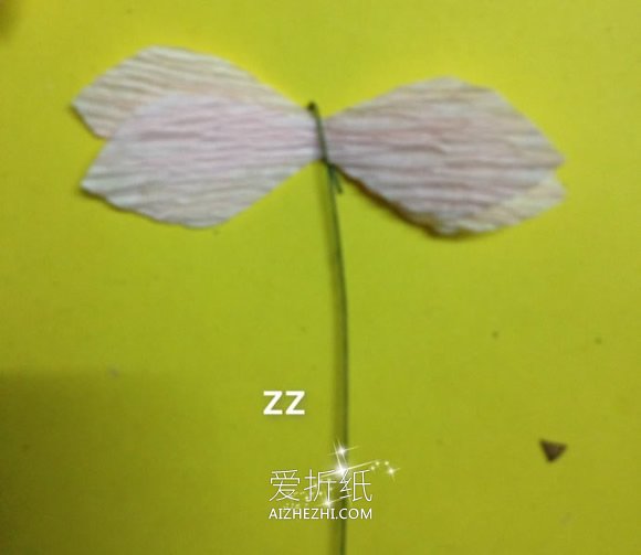怎么做粉色皱纹纸绣球花的手工制作教程- www.aizhezhi.com