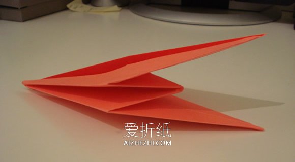 怎么折纸可以扇动翅膀纸鹤的折法步骤图解- www.aizhezhi.com