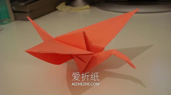 怎么折纸可以扇动翅膀纸鹤的折法步骤图解- www.aizhezhi.com