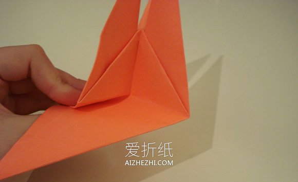 怎么折纸可以扇动翅膀纸鹤的折法步骤图解- www.aizhezhi.com