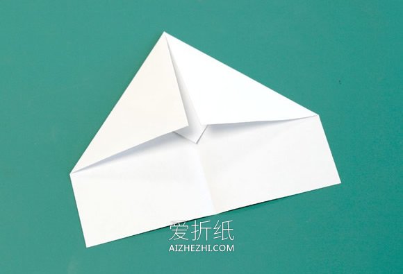 怎么折纸最快纸飞机的详细折法步骤图解- www.aizhezhi.com