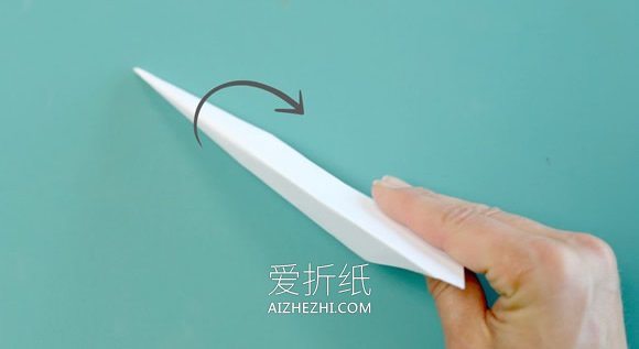 怎么折纸最快纸飞机的详细折法步骤图解- www.aizhezhi.com