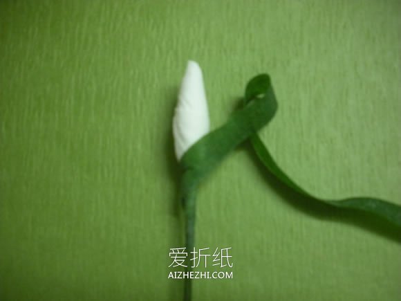 怎么用皱纹纸做虞美人花束的简单制作教程- www.aizhezhi.com