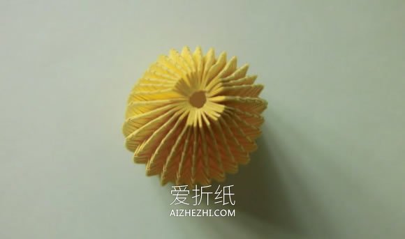 怎么折纸复杂立体玉米的折法步骤图解- www.aizhezhi.com